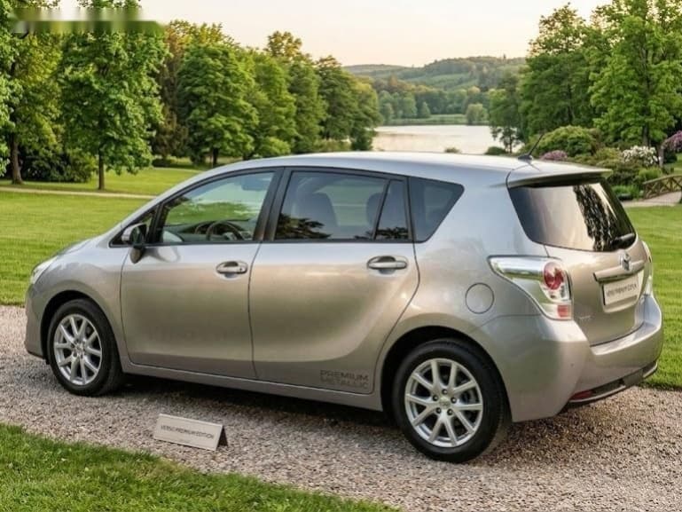 2013 Toyota VERSO - 14