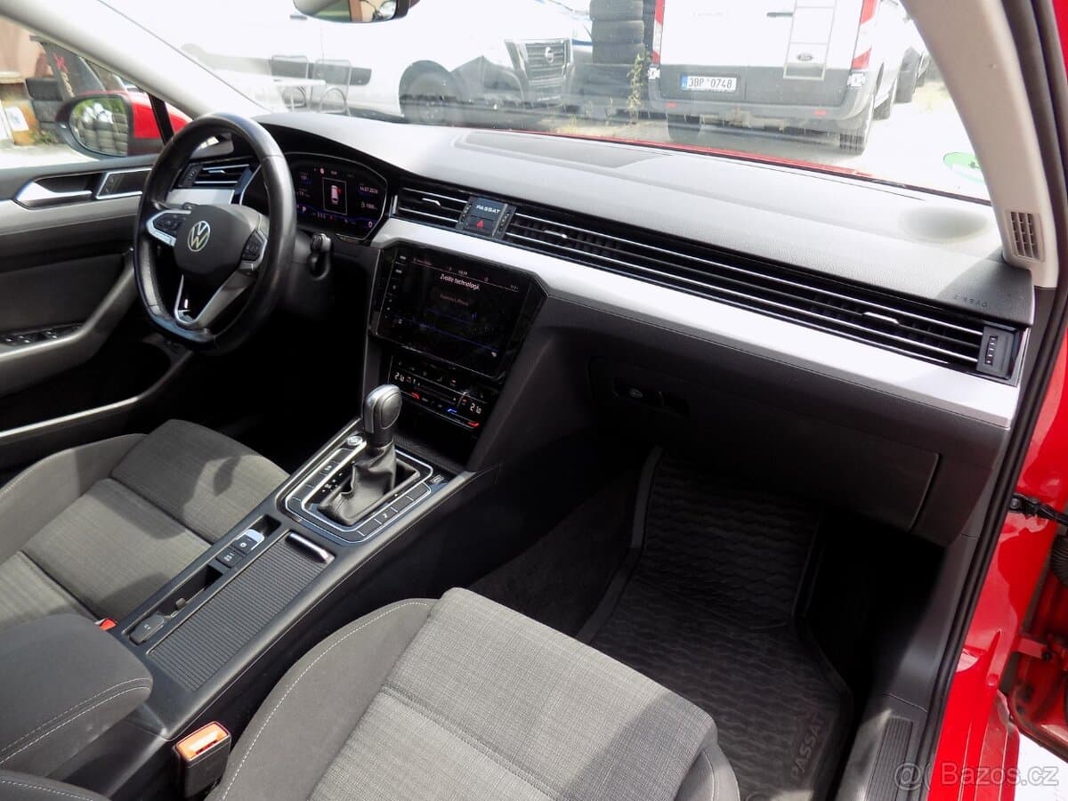 2021 Volkswagen PASSAT - 14