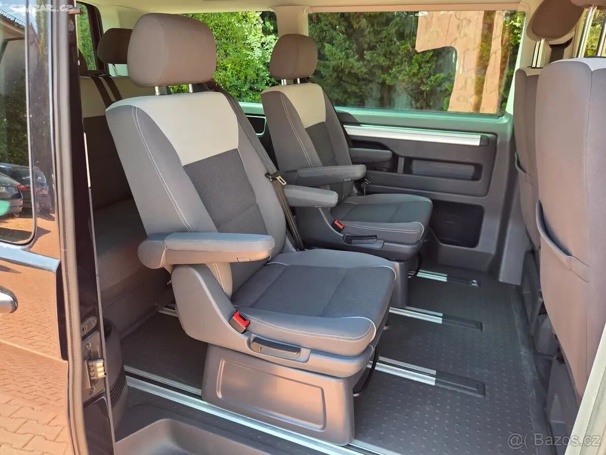 2012 Volkswagen MULTIVAN - 14