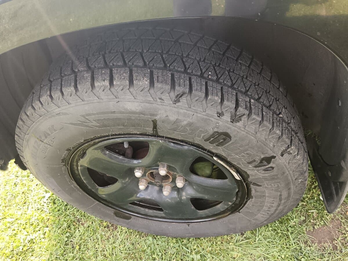 2002 Toyota RAV4 - 14