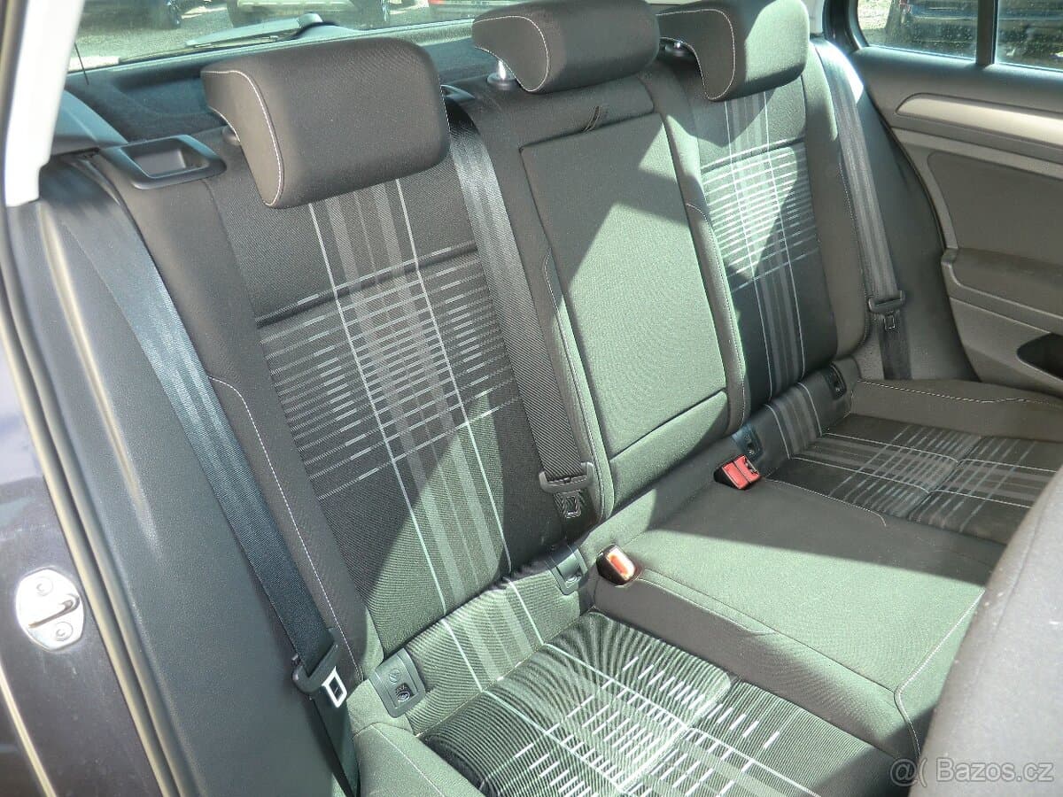 2015 Volkswagen GOLF - 14