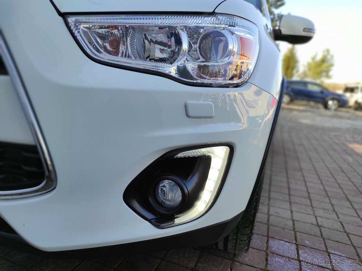 2015 Mitsubishi ASX - 14