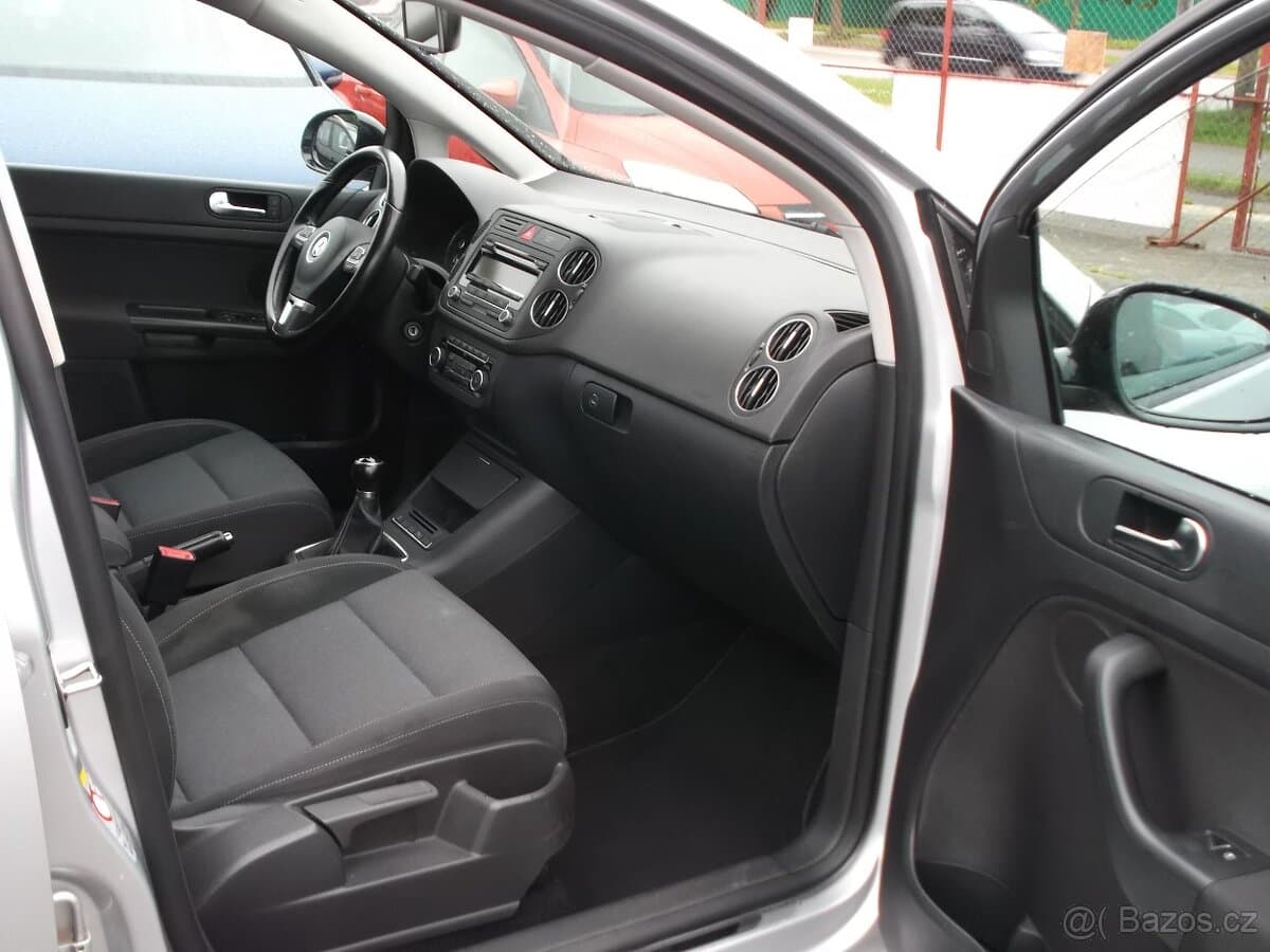 2011 Volkswagen GOLF - 14