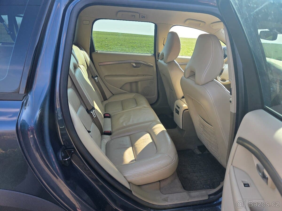 2007 Volvo XC70 - 14