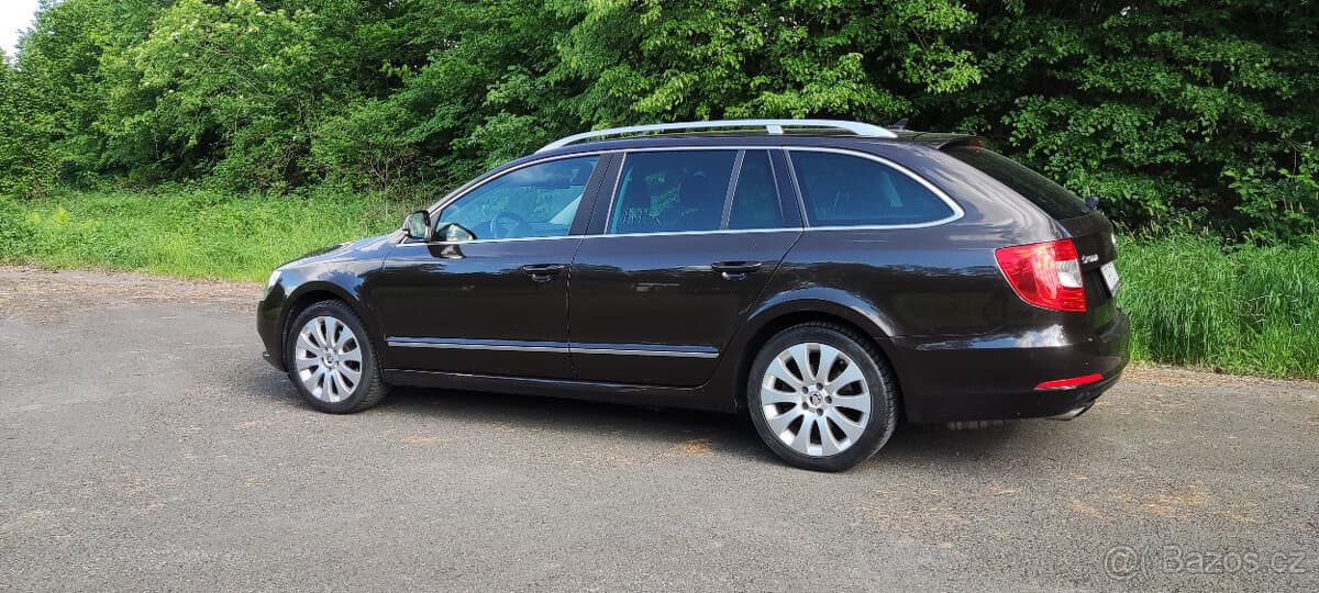 2014 Škoda SUPERB - 14