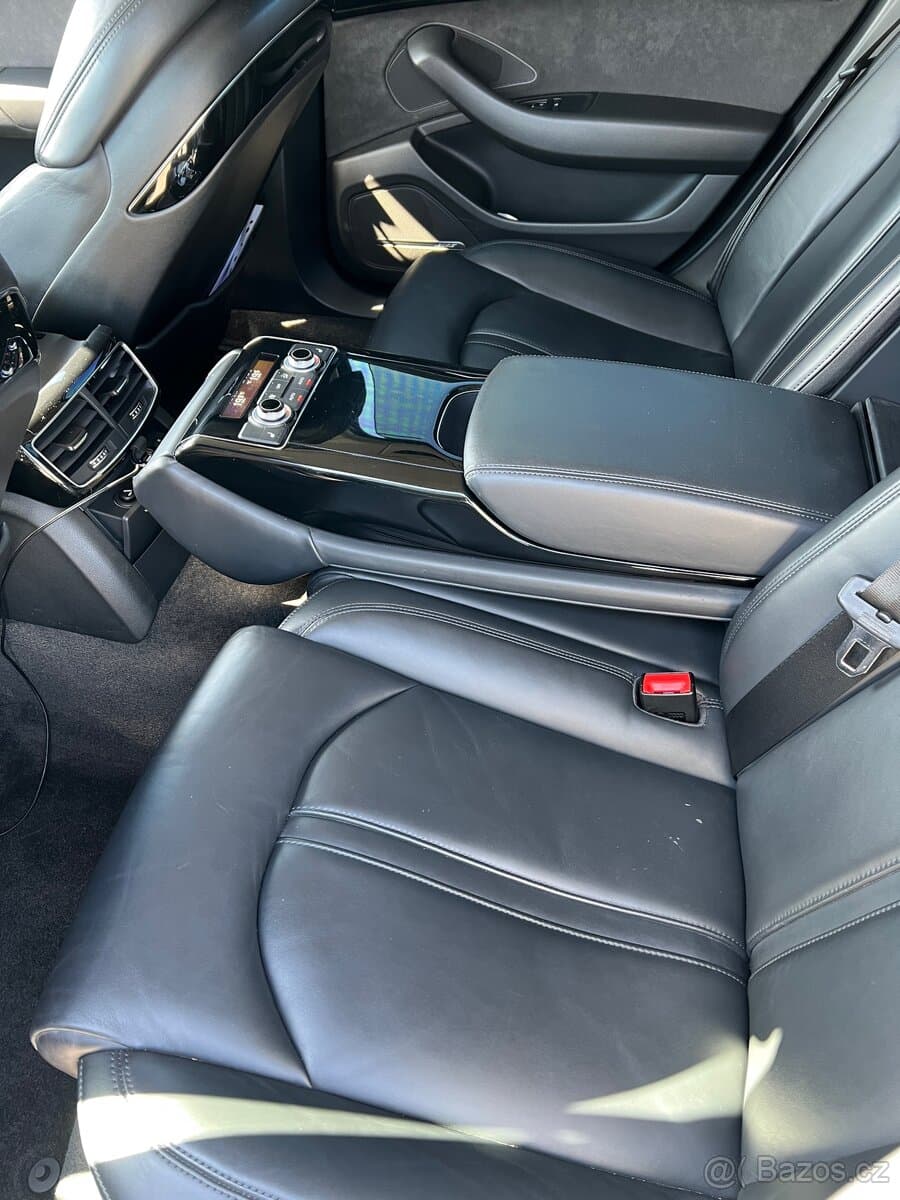2015 Audi A8 - 14