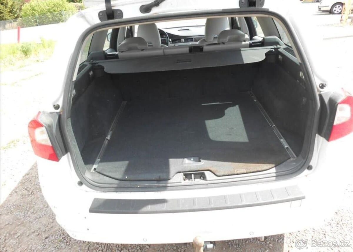 2008 Volvo V70 - 14