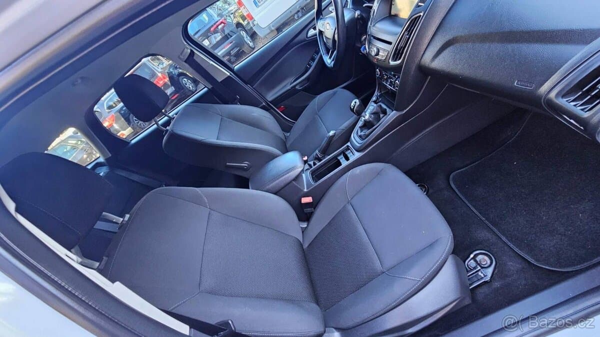 2015 Ford FOCUS - 14