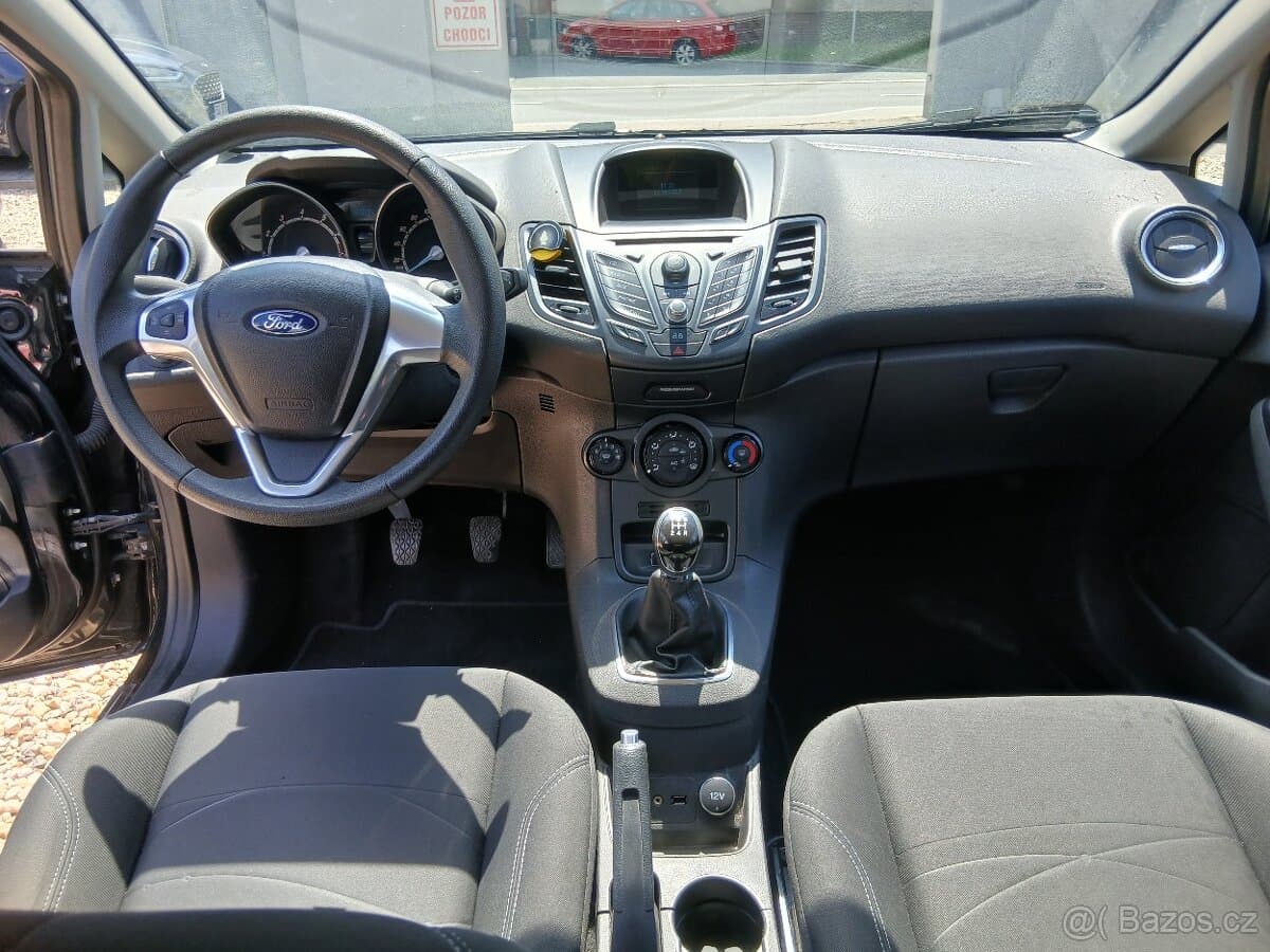 2013 Ford FIESTA - 14