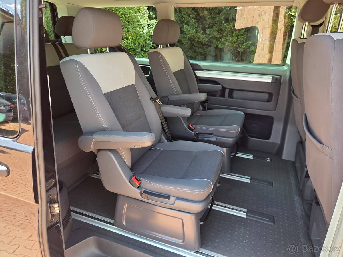 2012 Volkswagen MULTIVAN - 14