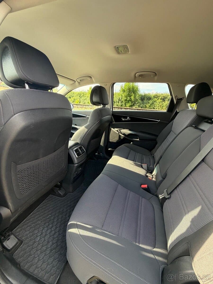 2015 Kia SORENTO - 14