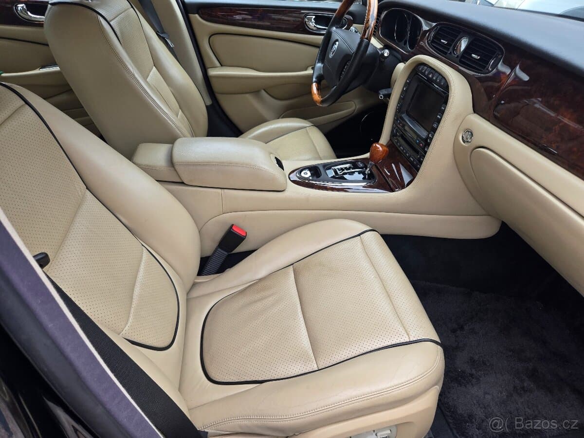 2008 Jaguar XJ - 14