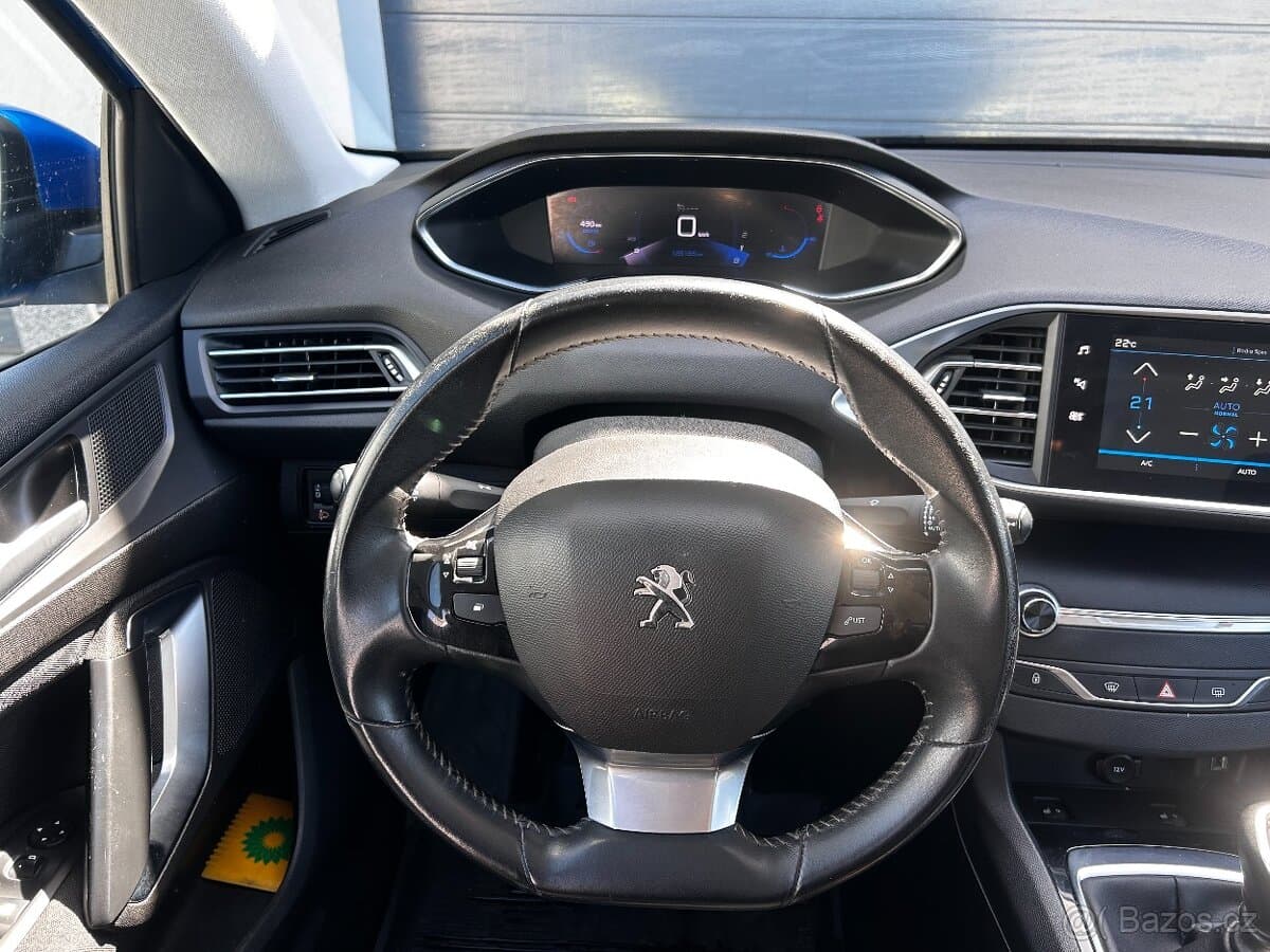 2020 Peugeot 308 - 14
