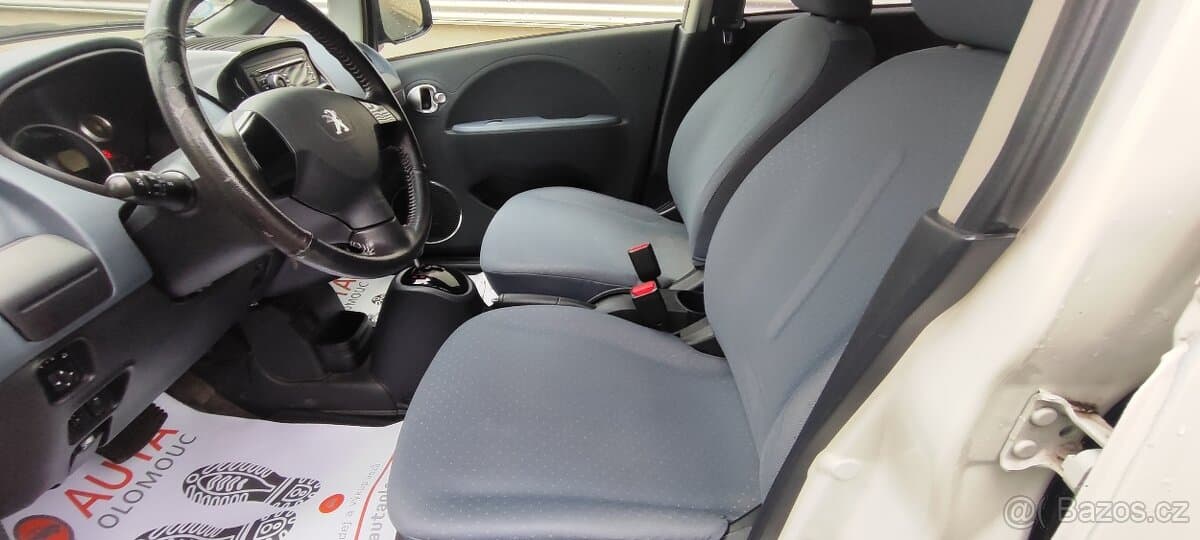 2015 Peugeot ION - 14