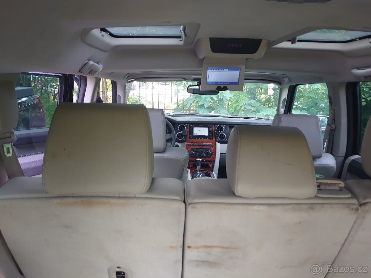 2007 Jeep COMMANDER - 14