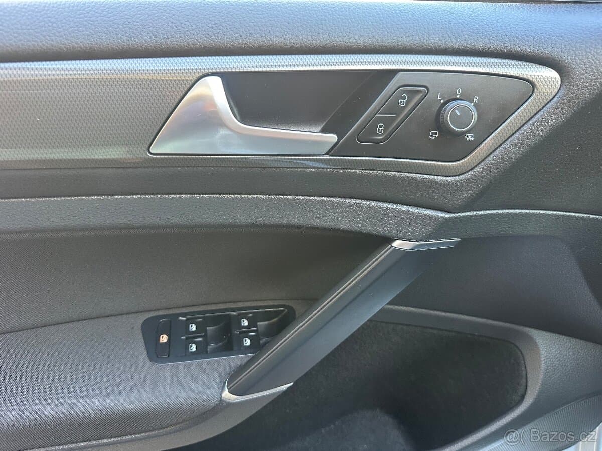 2019 Volkswagen GOLF - 14