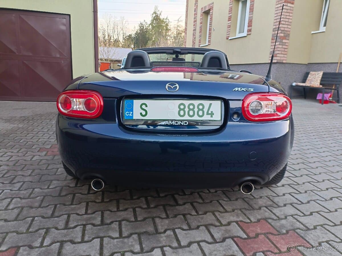 2010 Mazda MX-5 - 14