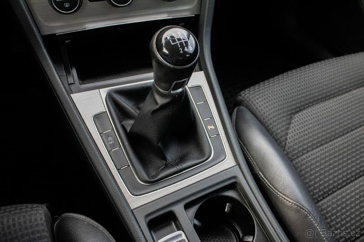 2015 Volkswagen GOLF - 14
