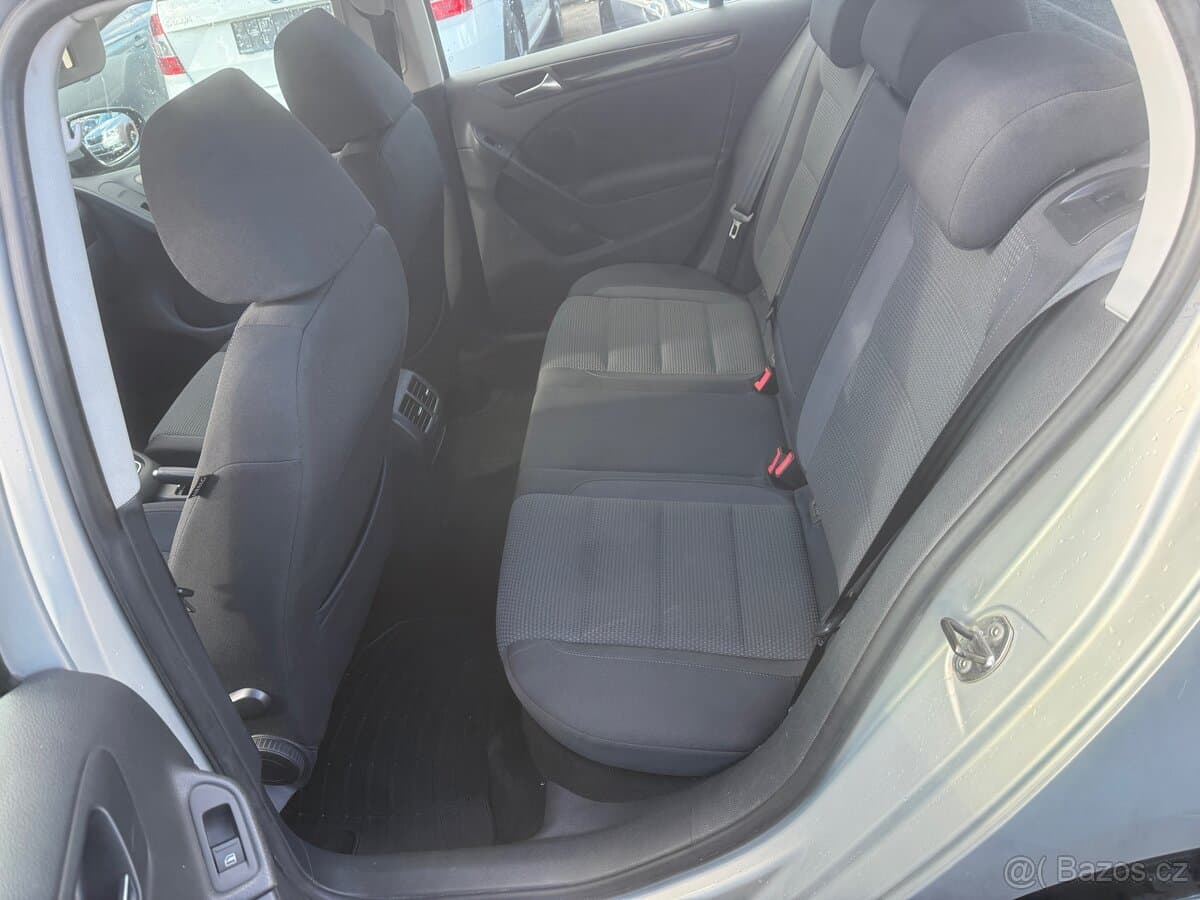 2009 Volkswagen GOLF - 14
