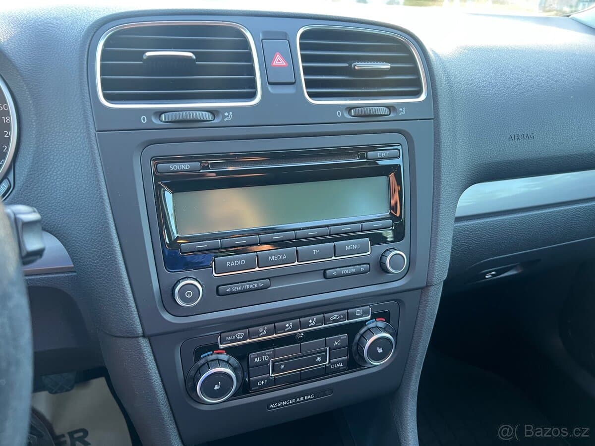 2011 Volkswagen GOLF - 14