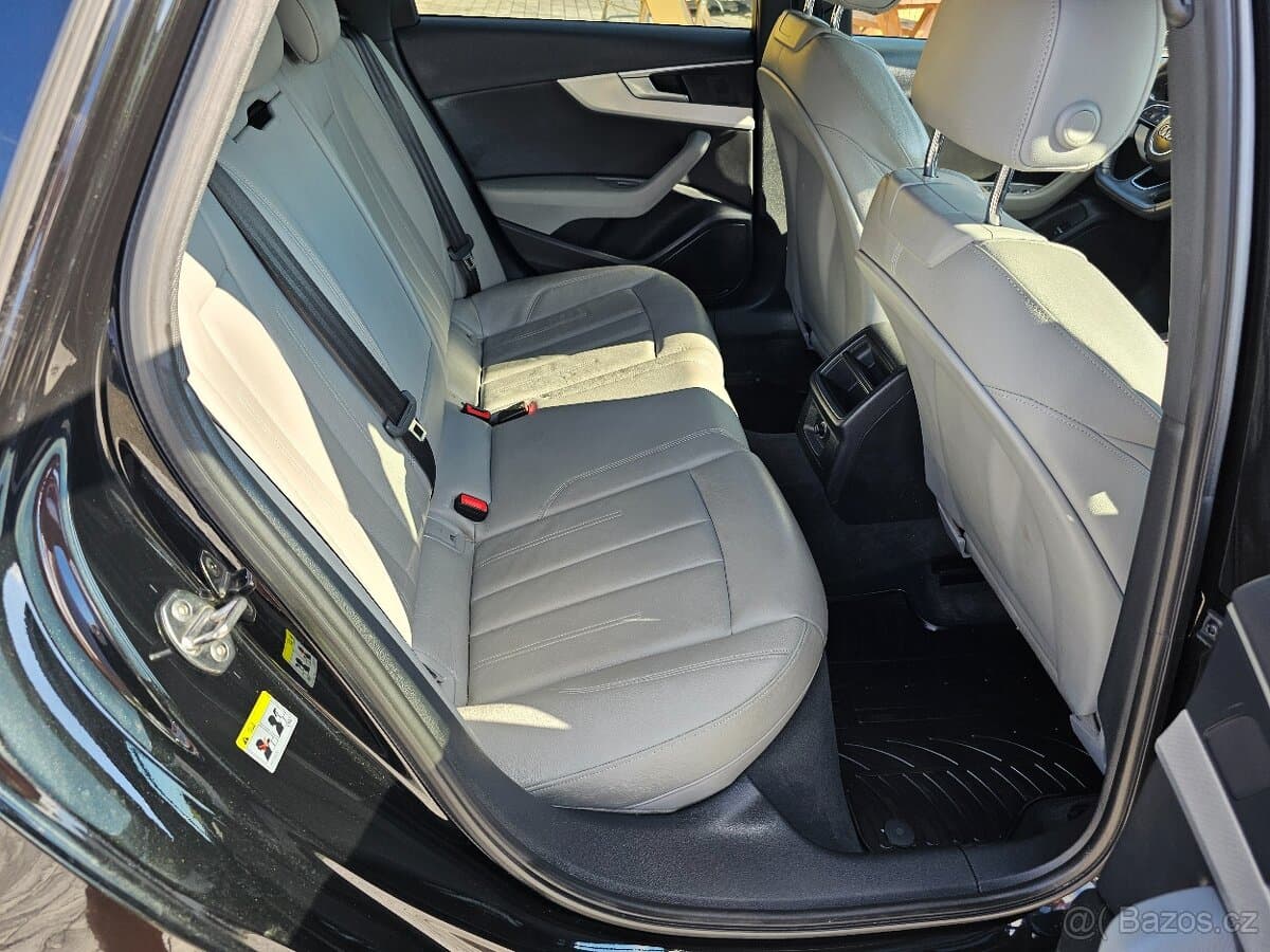 2017 Audi A4 - 14