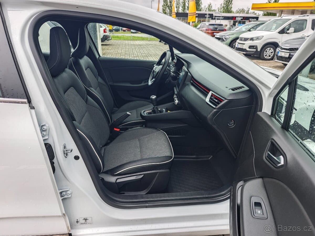 2023 Renault CLIO - 14