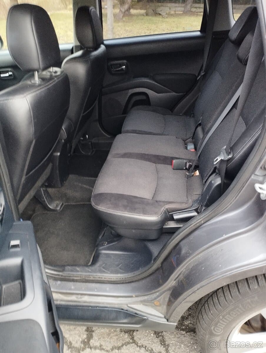 2009 Peugeot 4007 - 13