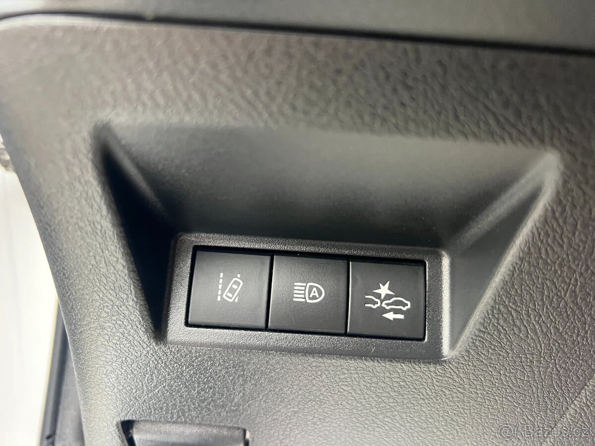 2019 Toyota YARIS - 14