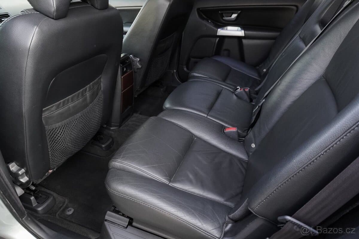 2003 Volvo XC90 - 14