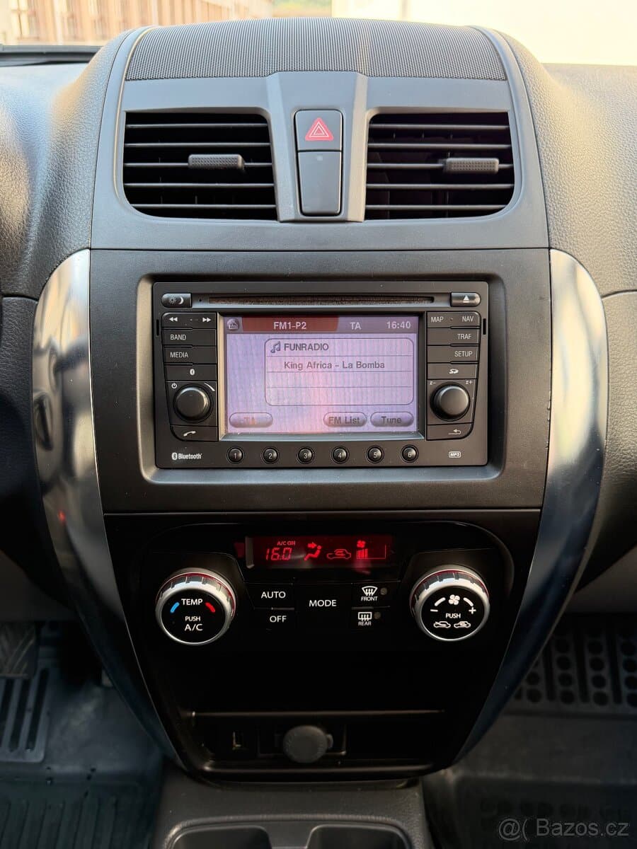 2012 Suzuki SX4 - 14