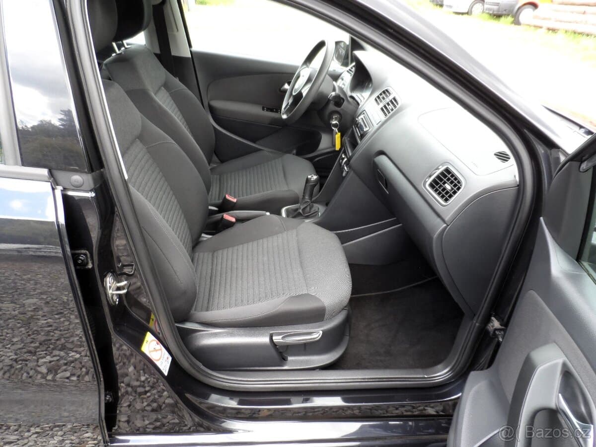 2012 Volkswagen POLO - 14