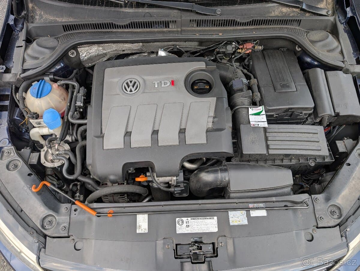 2012 Volkswagen JETTA - 14