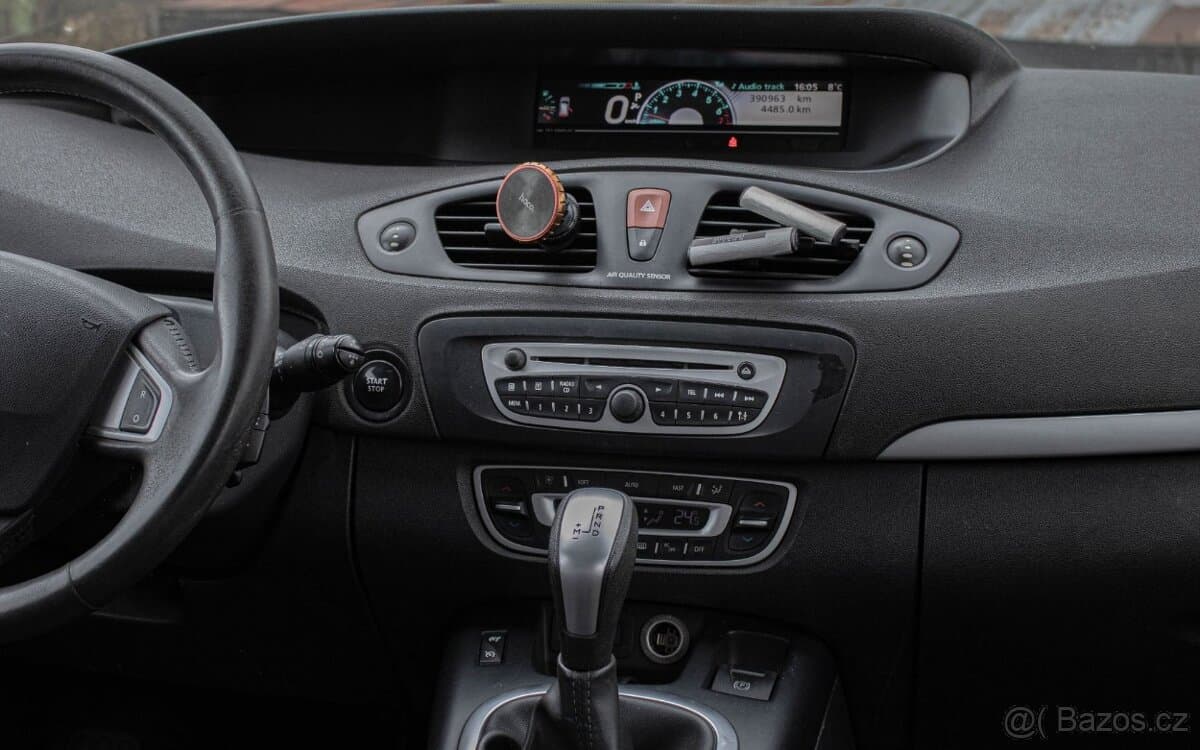 2011 Renault SCENIC - 14