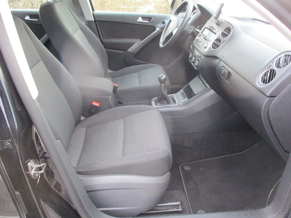 2009 Volkswagen TIGUAN - 14