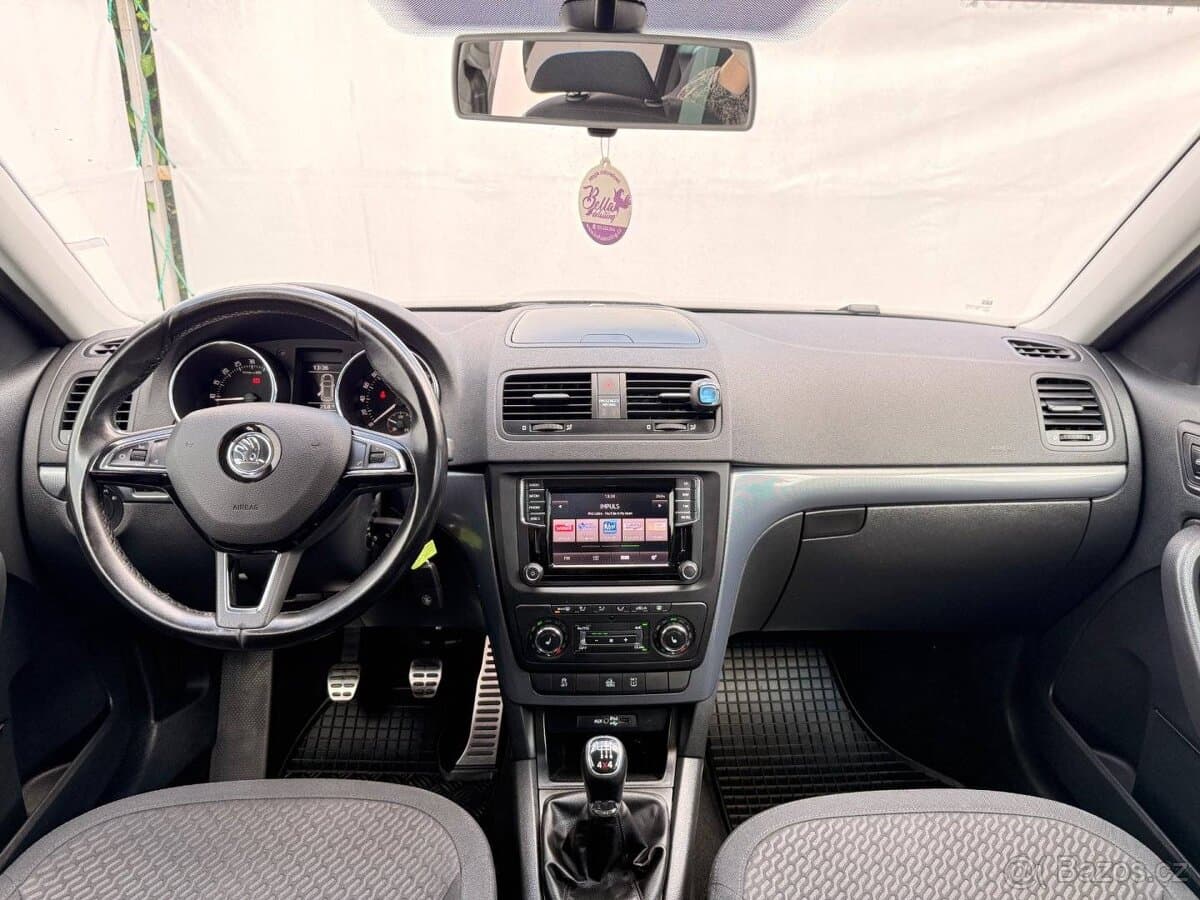 2015 Škoda YETI - 14