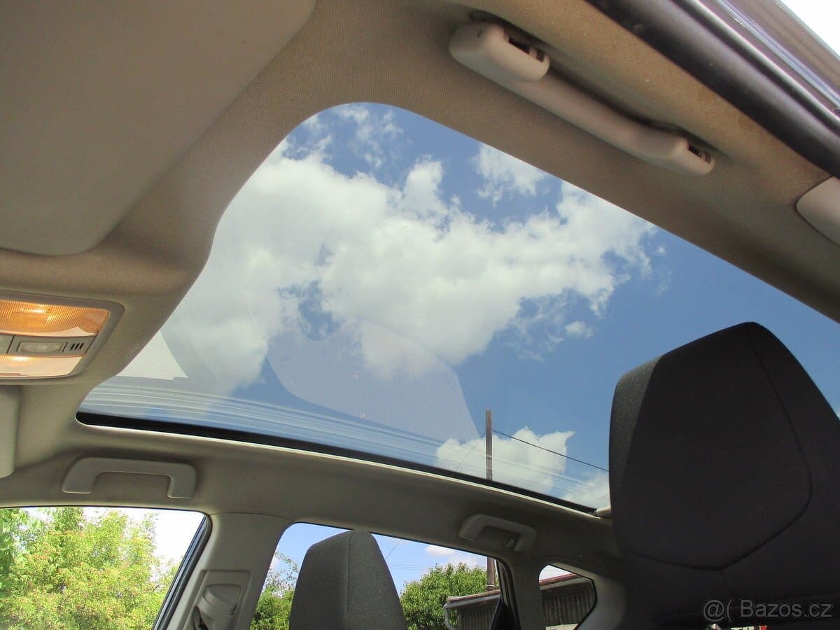 2013 Toyota AURIS - 14