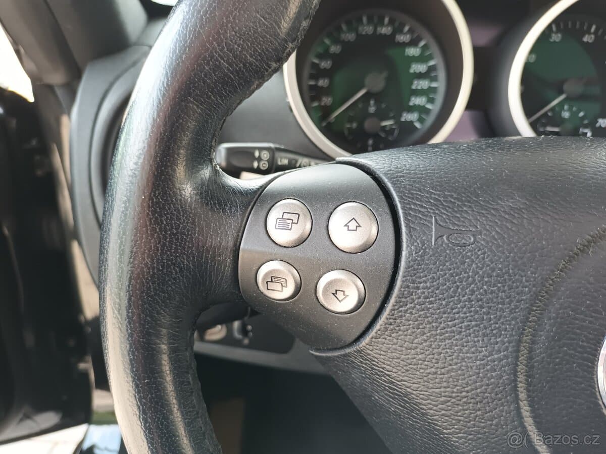 2004 Mercedes-Benz SLK - 14