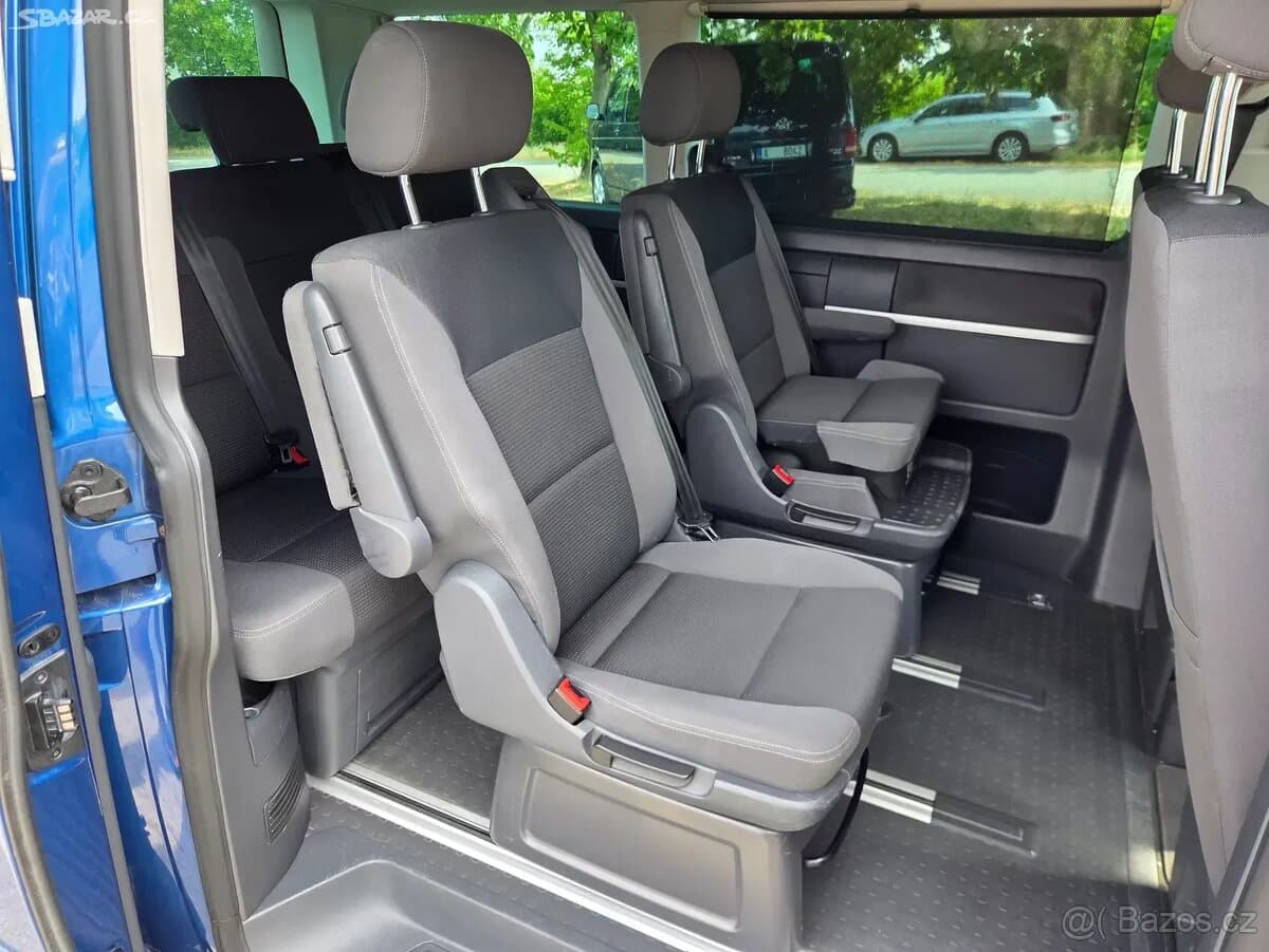 2010 Volkswagen MULTIVAN - 14