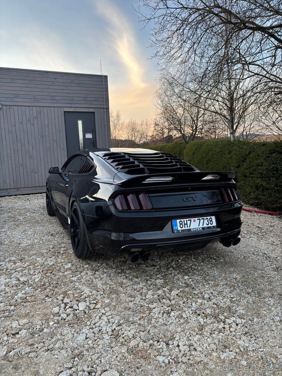 2017 Ford MUSTANG - 14