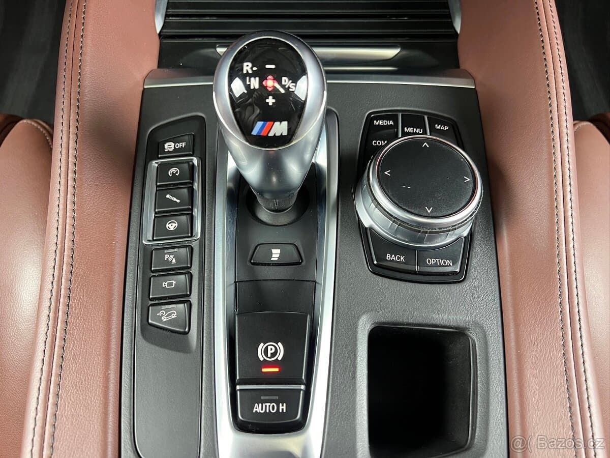 2017 BMW X5 - 14