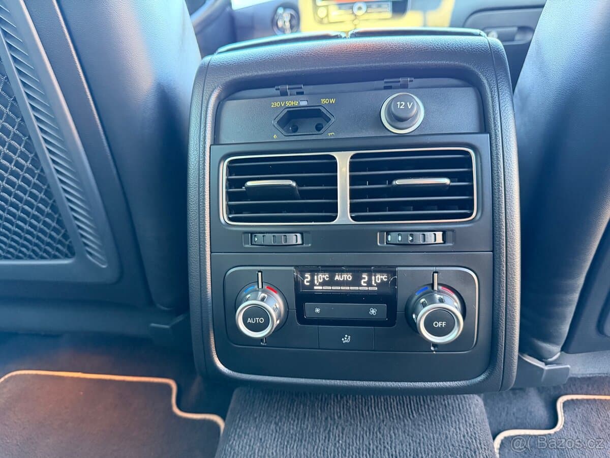 2012 Volkswagen TOUAREG - 14