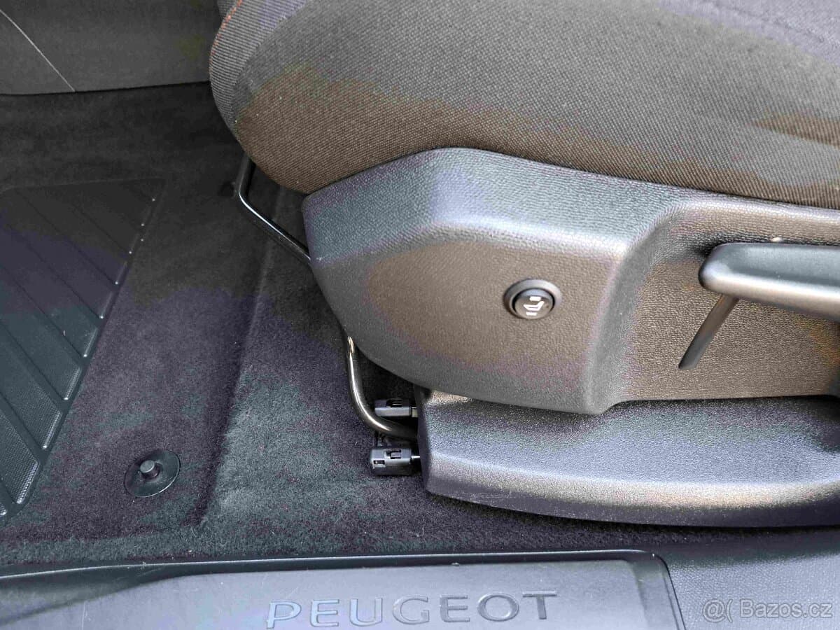 2019 Peugeot 5008 - 14