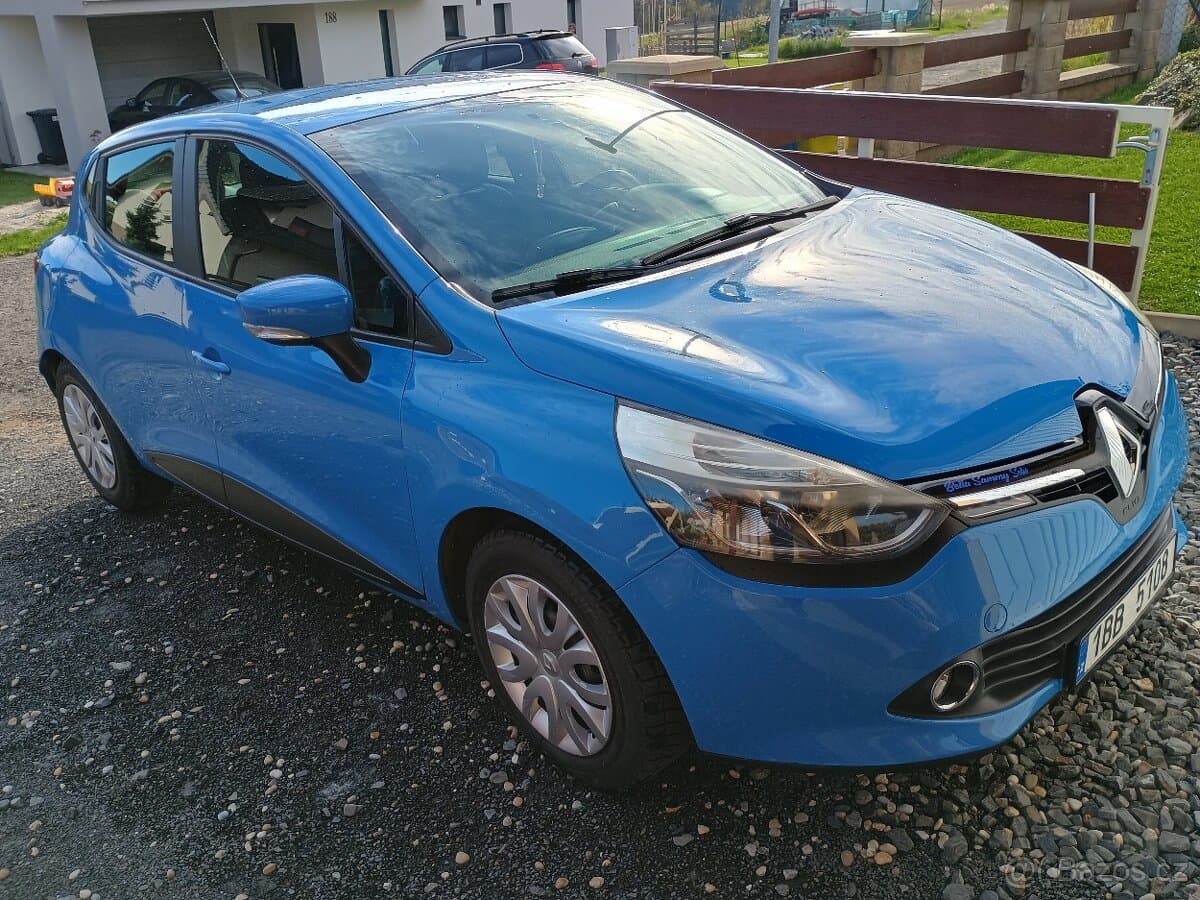 2015 Renault CLIO - 14