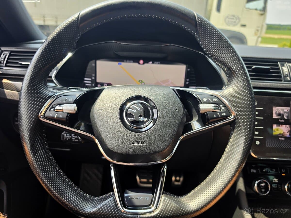 2021 Škoda SUPERB - 14