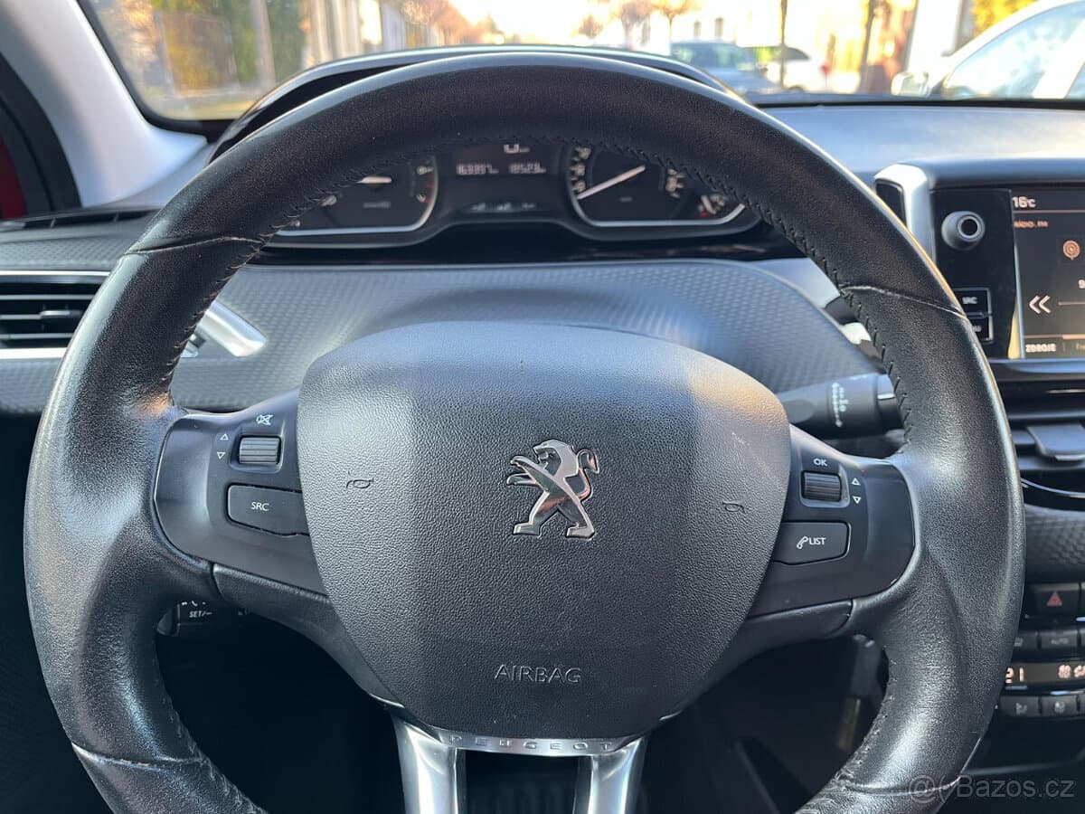 2019 Peugeot 2008 - 14
