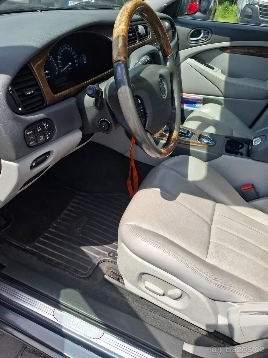 2002 Jaguar S-TYPE - 14