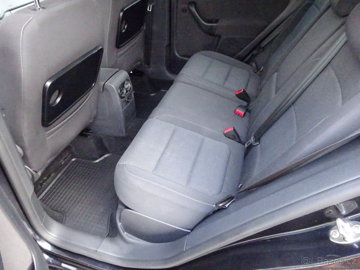 2011 Volkswagen GOLF - 14