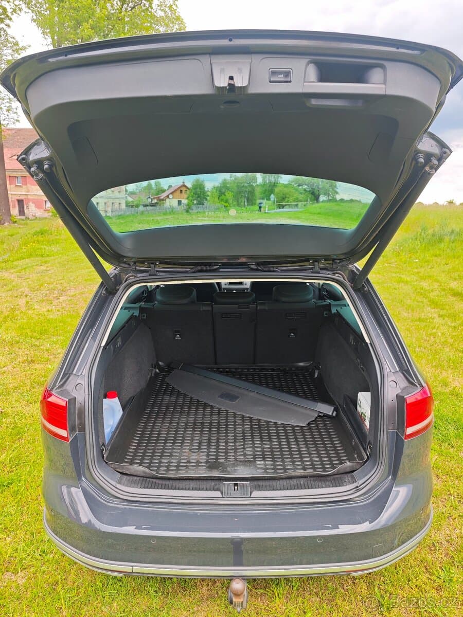 2016 Volkswagen PASSAT - 14