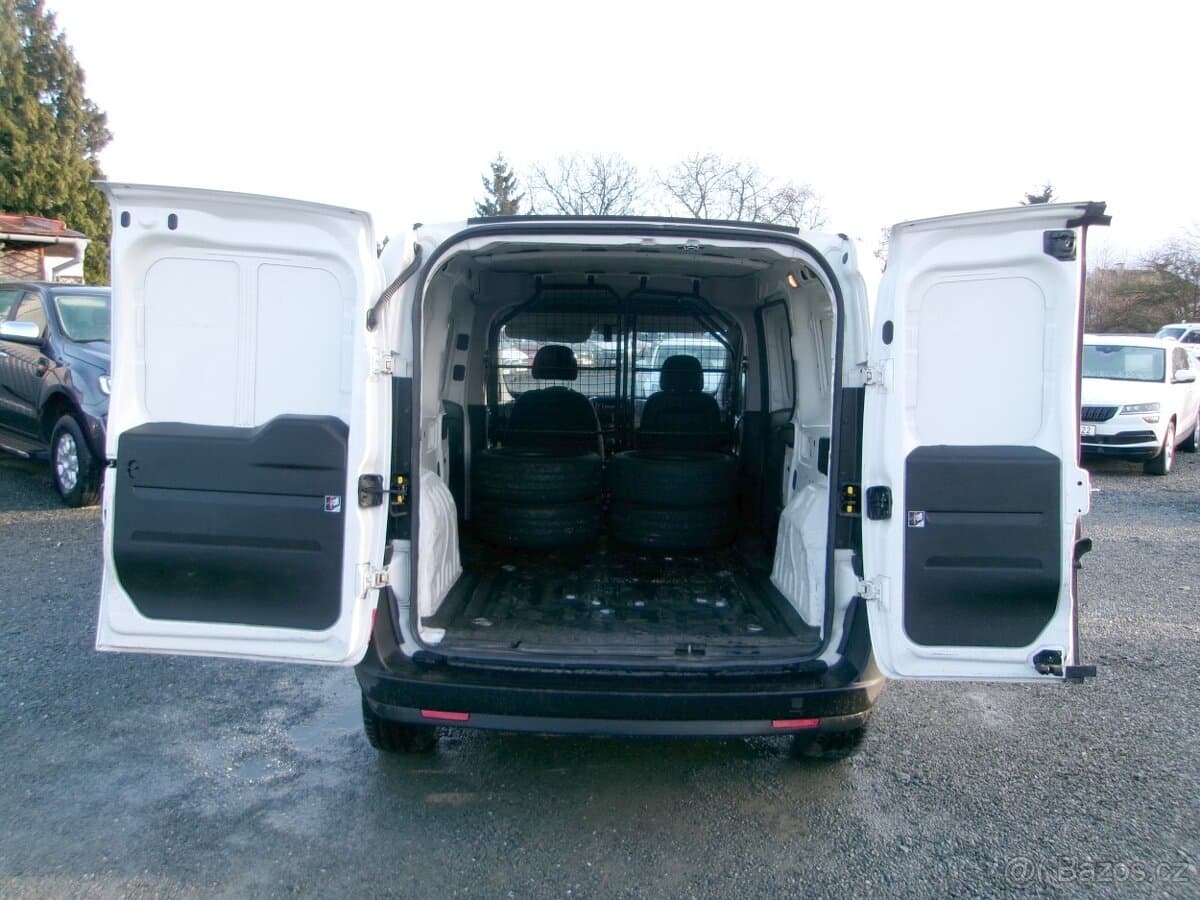 2018 Opel COMBO - 14