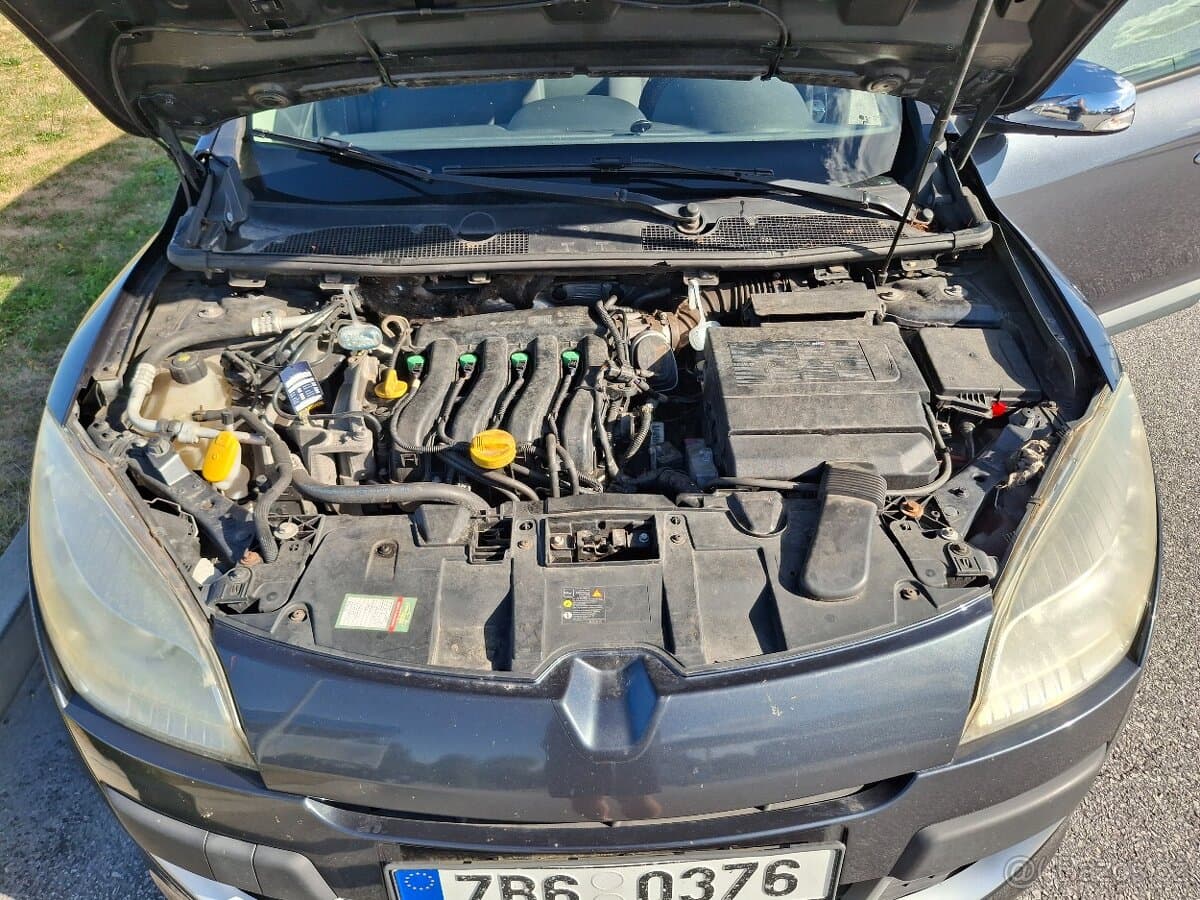 2011 Renault MEGANE - 14